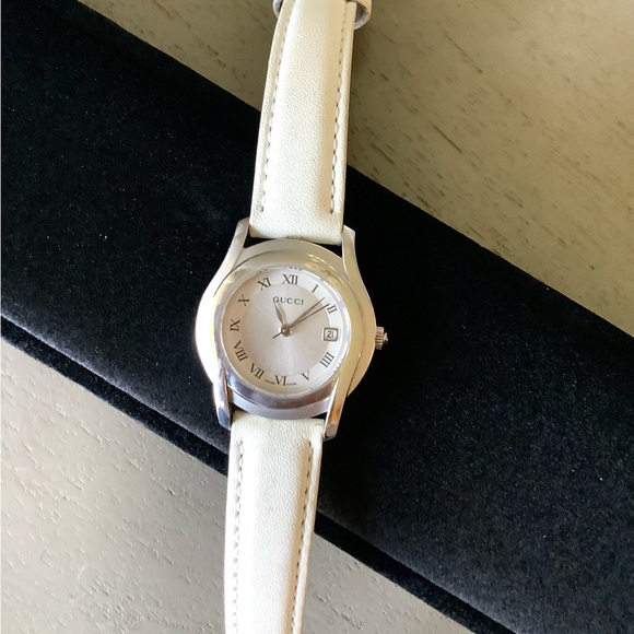 Authentic GUCCI ladies watch ?? main image 6